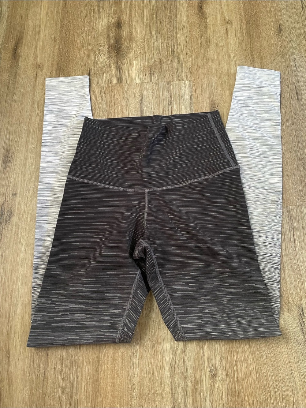 Lululemon leggings size 10